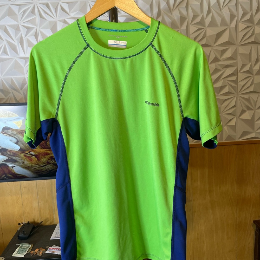 Columbia Green and Blue Rash Guard Swim Shirt